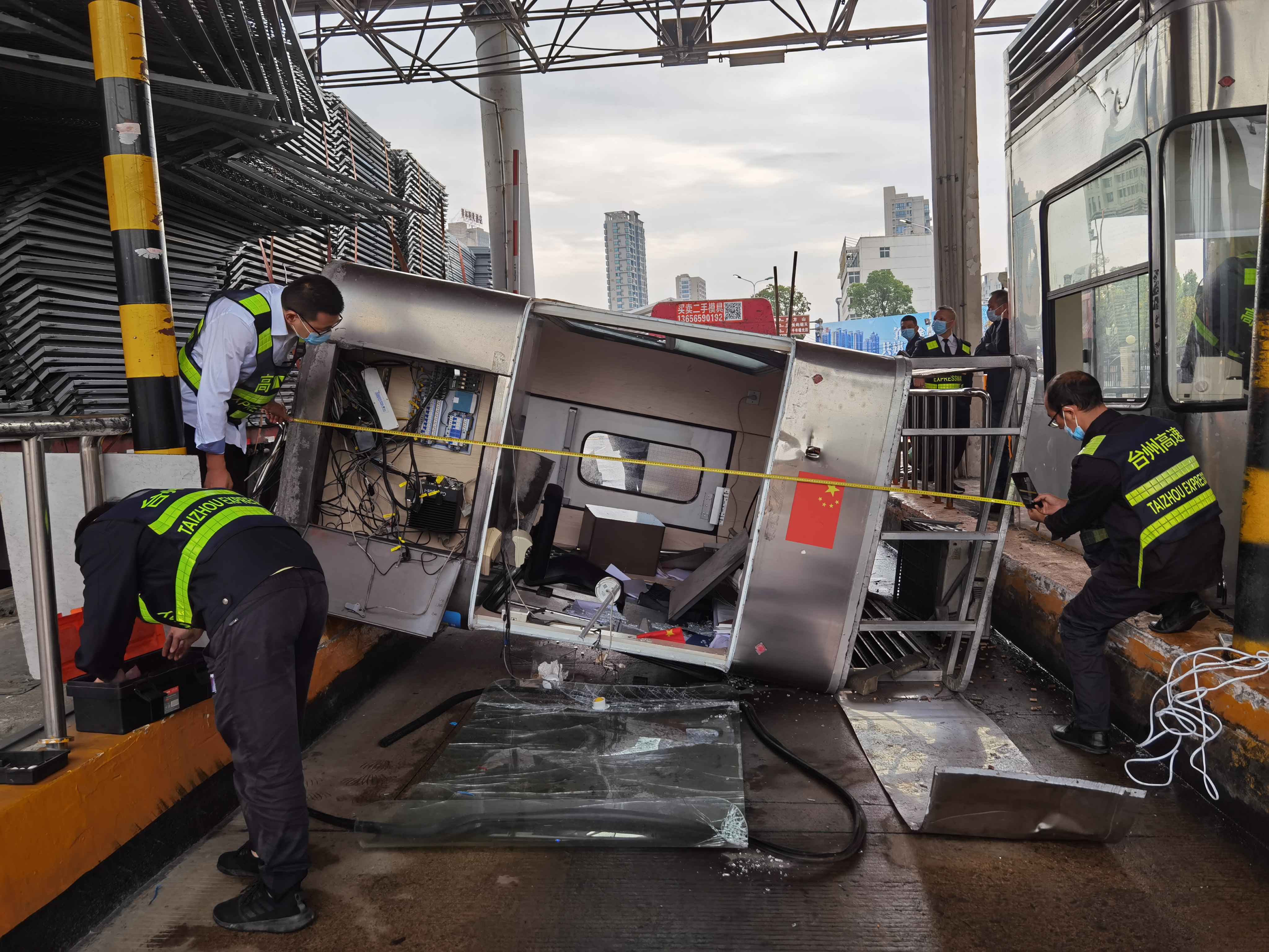 量崗?fù)こ叽?，定制所?jpg